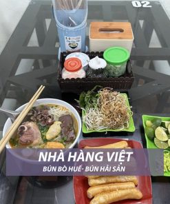 Nhà hàng Việt- Ăn sáng Bún bò Huế- Bún hải sản